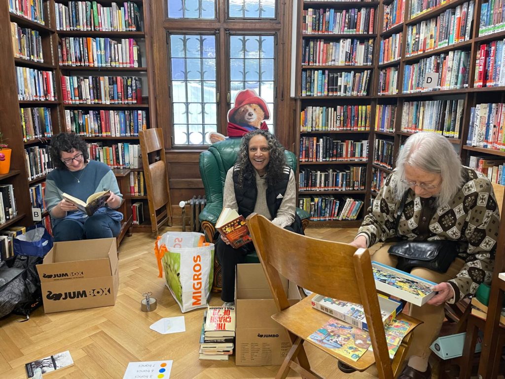 Photo of volunteers at the library